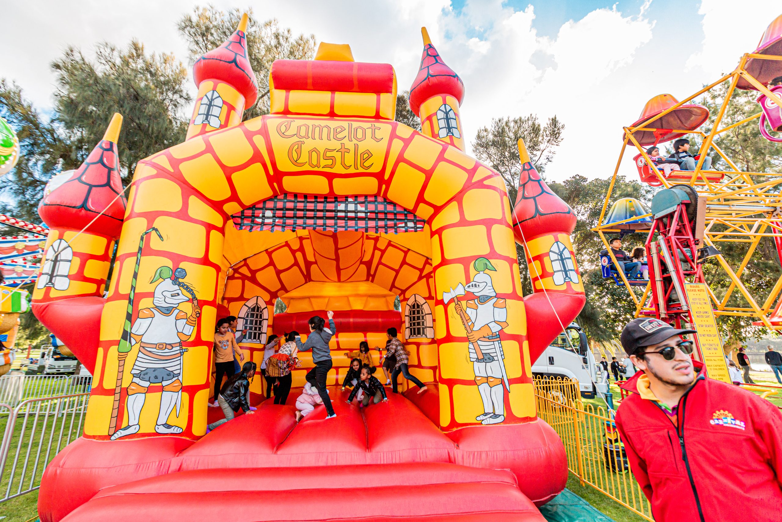 Camelot_Castle_CA Carnival Amusements