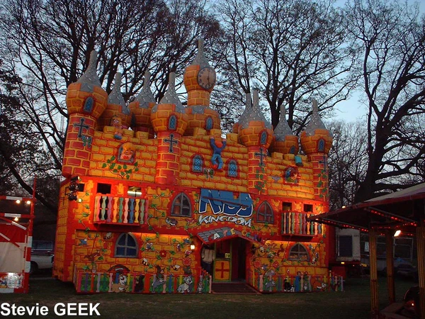 Kids_Kingdom_(Chrissie_Davies)_2002_01